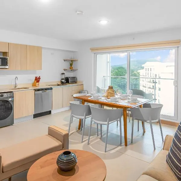 Upstay - New Condo Just Steps Away from the Beach, hotel v destinaci Jacó