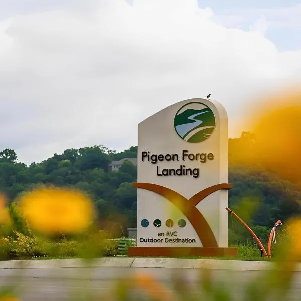 Pigeon Forge Landing RV Resort, khách sạn ở Pigeon Forge