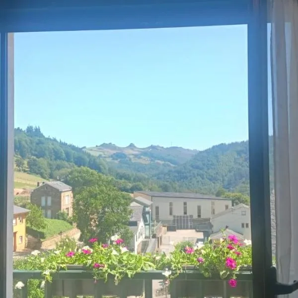 Alojamiento Turístico Santalla, hotel sa Santa Eulalia de Oscos