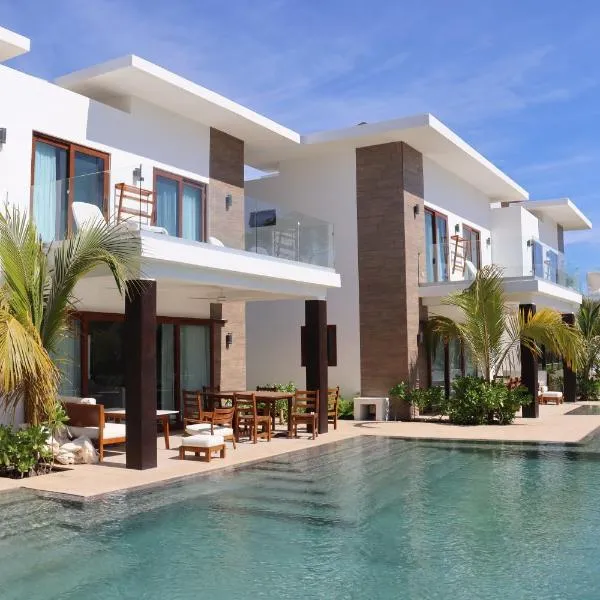 Villas La Mar, hotel v destinaci Monterrico