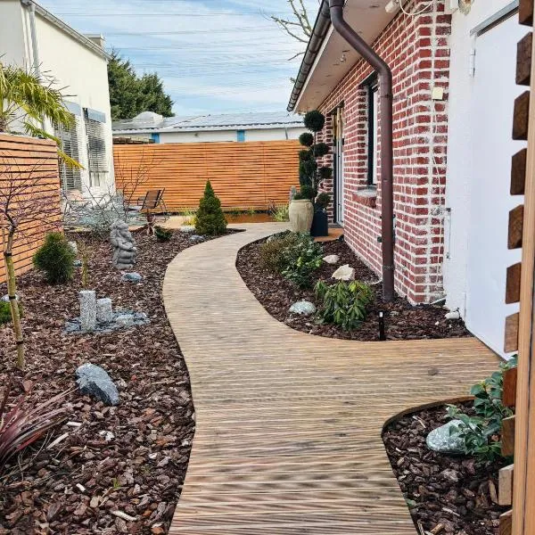 Zentrale Lage, kostenlos Parken, ideal für Pendler, Kinder und Haustiere willkommen!!, khách sạn ở Kaarst