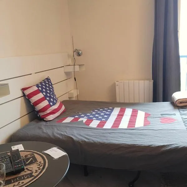 Nuits Dijon Chambre, hotel v Dijonu