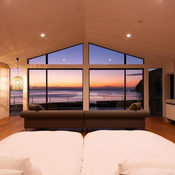 Private luxury villa with ocean view Shodoshima, hotel in Shodoshima
