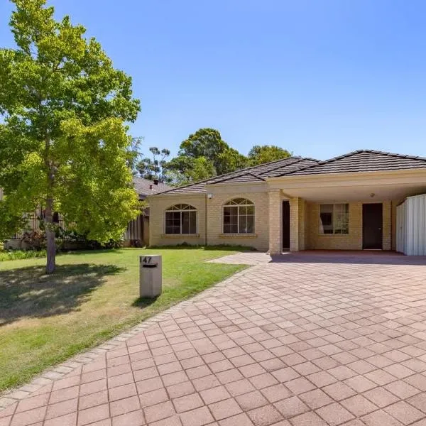 East Vic Park home near Food Hub, hotel v destinaci Perth