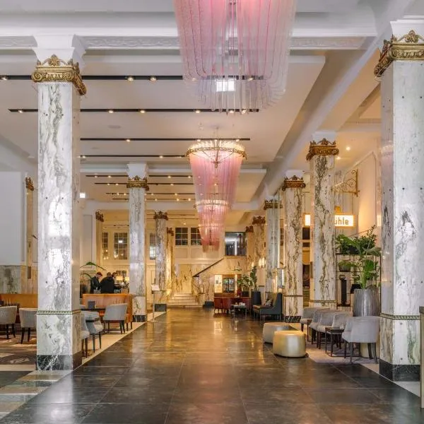 Reichshof Hotel Hamburg, hotel en Hamburgo