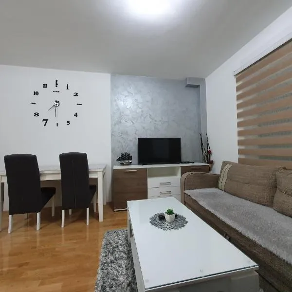 Stan na dan Brčko Zaga Dusana Vasiljeva 7a, hotel en Brčko