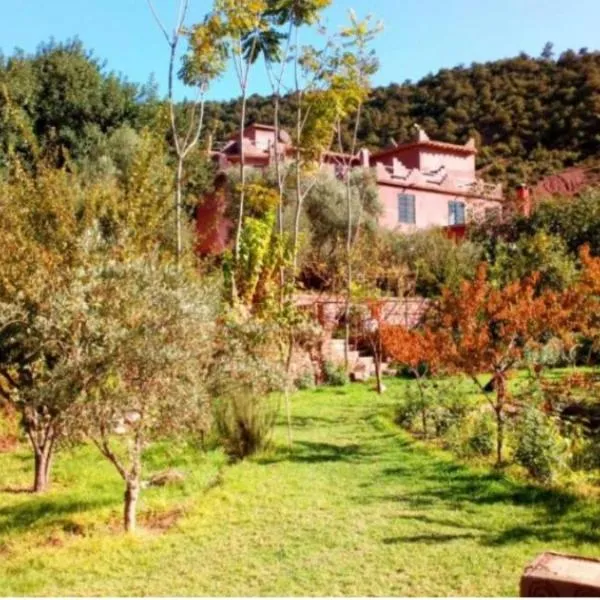 Ourika Timalizène le jardin des délices, hotel v destinaci Tamzerdirt