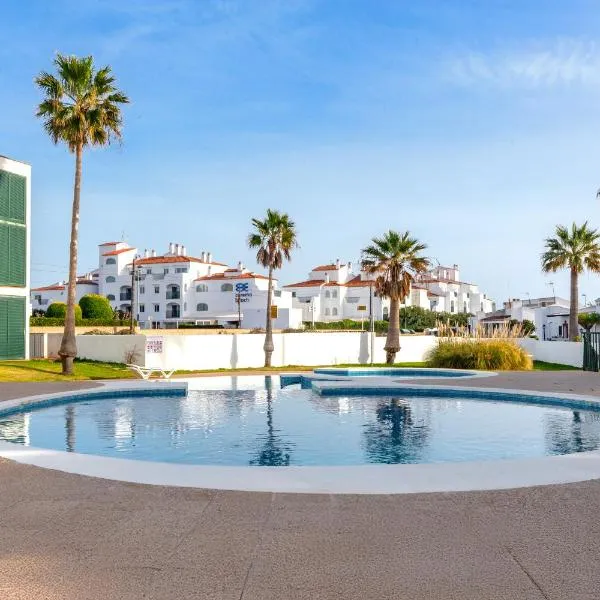 Apartamento Cala´n Bosch 1a Planta, hotel en Cala'n Bosch