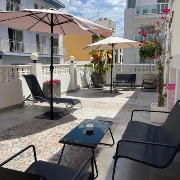Olivia Apartments TRG, hotel em Benidorm