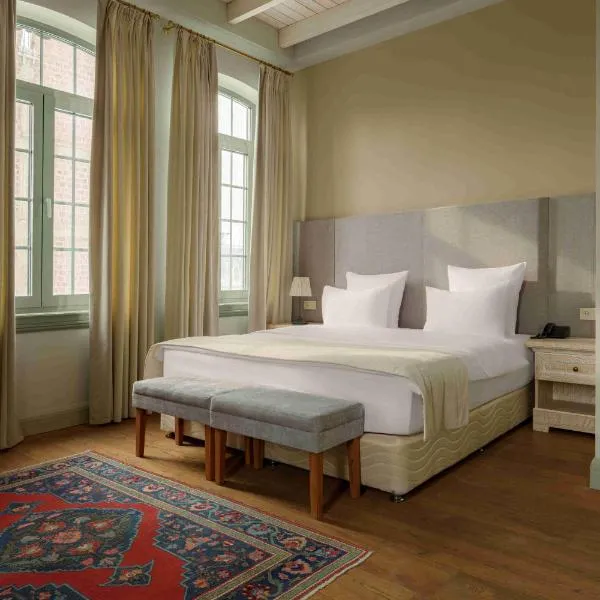 GRAND HOTEL GYUMRI by APRICOT Hotels, hotel in Gyumri