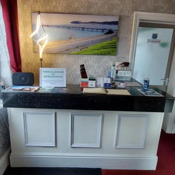 Glenavon Guest House, hotel v destinaci Llandudno
