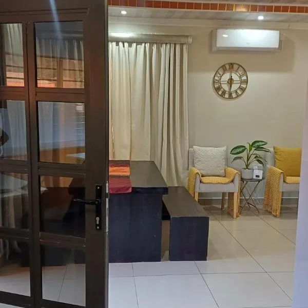 Ambré Guesthouse, hotel in Francistown