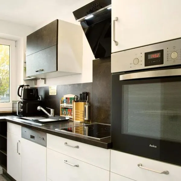 Modern Apartments Neuburg S - NEU - 2 Zimmer, Parkplatz, Wi-Fi, TV, Küche, hotel em Neuburg an der Donau