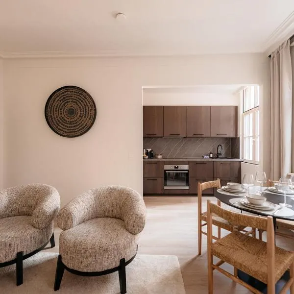 Cathedral View luxurious Apartment, hotel in Antwerp