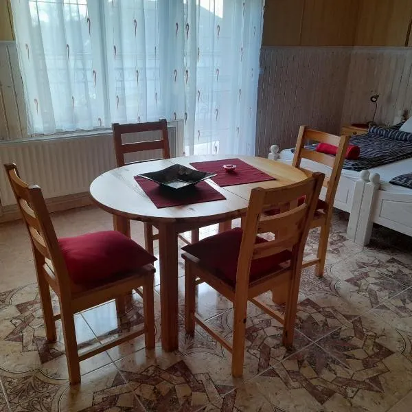Anatan Apartmanok Harkány, hotel in Harkány