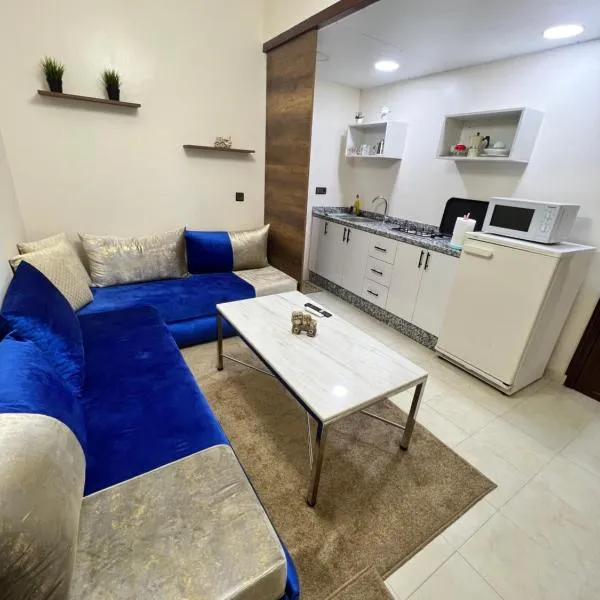 Younes residence 5, hotel v destinaci Asilah
