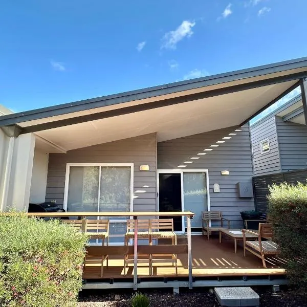 Villa Sulla Costa at Cape Villas, hotel in Dunsborough