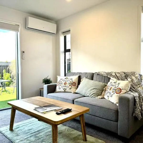 2BRD 2BTH Riccarton townhouse FREE car park, hotel v Christchurchu