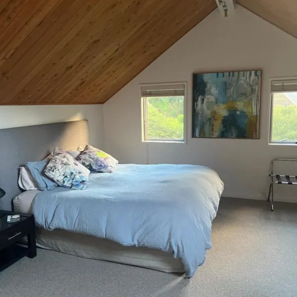 Lake Okareka Loft, hotel in Rotorua