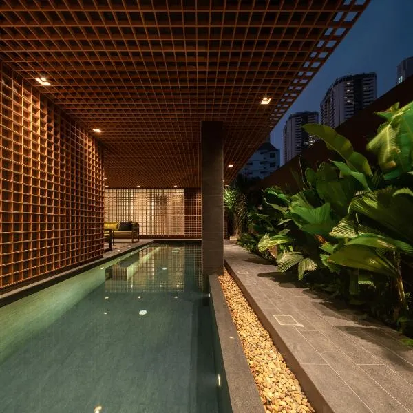 Norma Hotel Sathorn - Formerly T2 Residence Sathorn, hotel in Bangkok