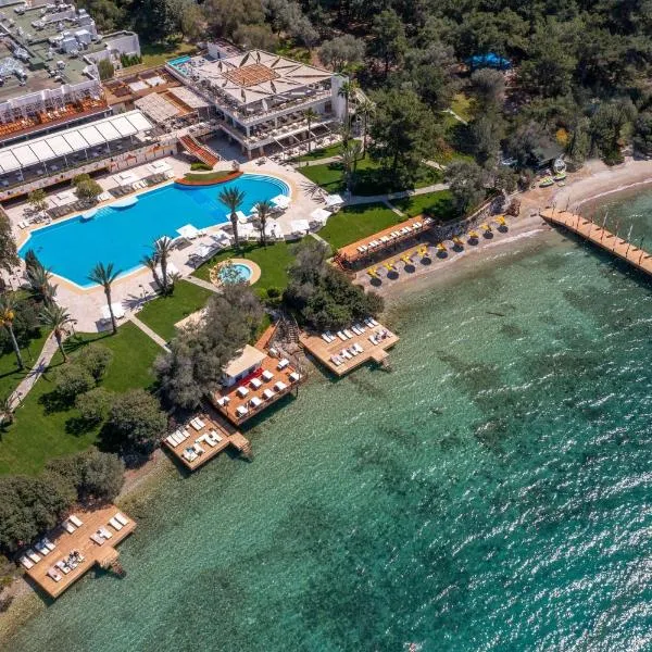 DoubleTree by Hilton Bodrum Isil Club Ultra All-Inclusive Resort, hotel v destinaci Torba