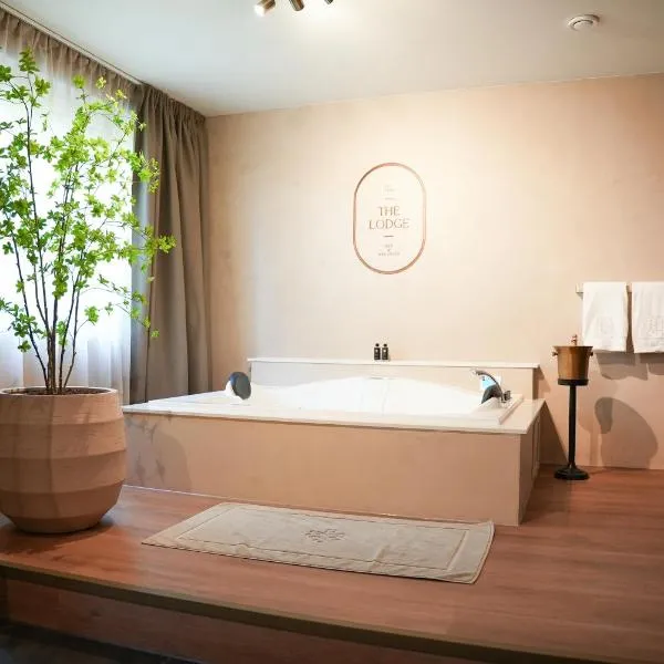 The Lodge Bed & Wellness Oisterwijk Sauna, Jacuzzi, Luxury, hotel v destinaci Moergestel