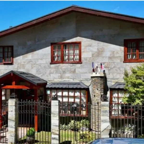 Hostal Collins House, hótel í Temuco