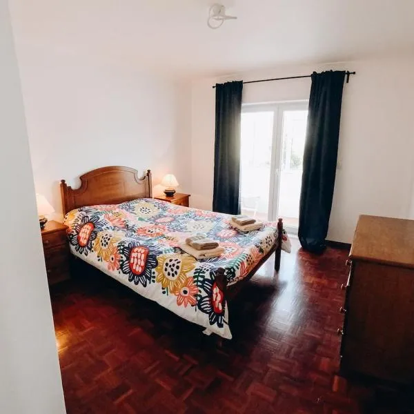 Um pe na praia, hotel en Figueira da Foz