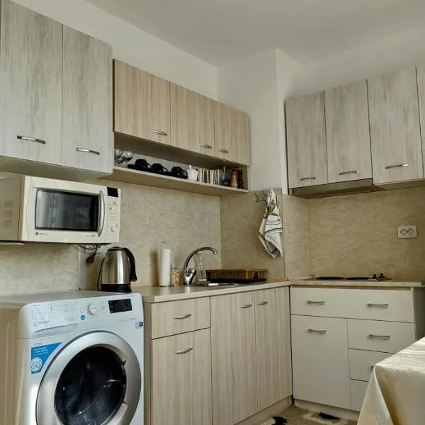 Апартамент Калоян, viešbutis mieste Bania