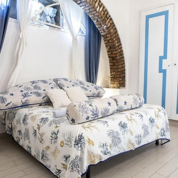 Villa Daniela -Vista Mare-70metri dal Mare - WI-FI - Free Parking, hotel v destinaci Terracina