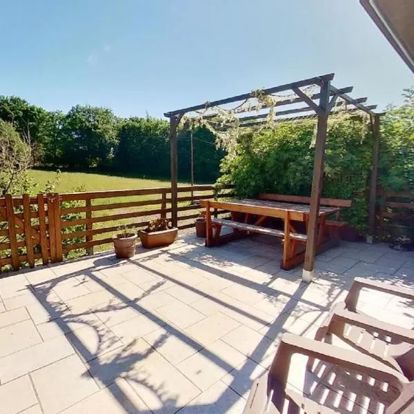 Beau Gîte de Campagne 3 épis, hotel i Les Martys