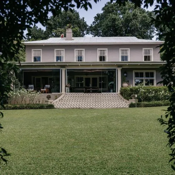 The Manor House Collective, ξενοδοχείο σε Hilton