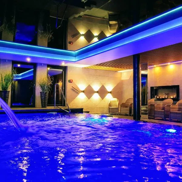 DELF INN Adults Only, hotel ve Svinoústí