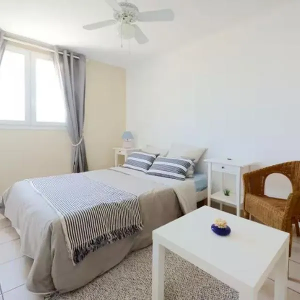 Jolie Chambre chaleureuse, hotel in Marseille