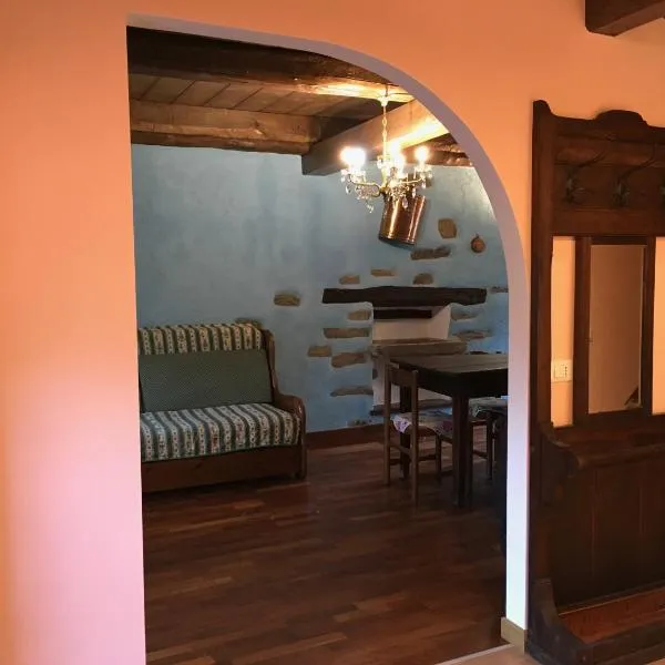 Il Borgo di Monica - Appartamento 5, hotel v destinaci Domodossola