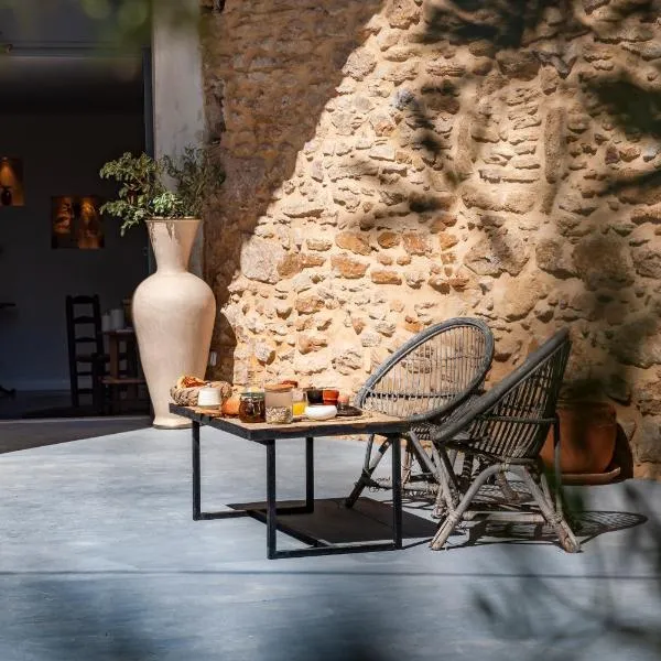 Le Mas Li Jasso, hotel v destinaci Piolenc
