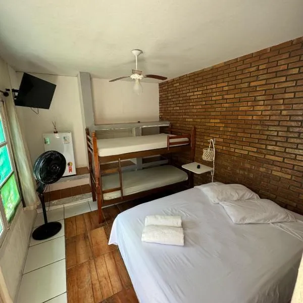 Casa da Pathy Suites Privativas, hotel v destinaci Ubatuba