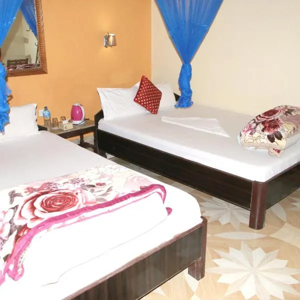 Rhino Land family Home Stay chitwan with garden, hôtel à Chitwan