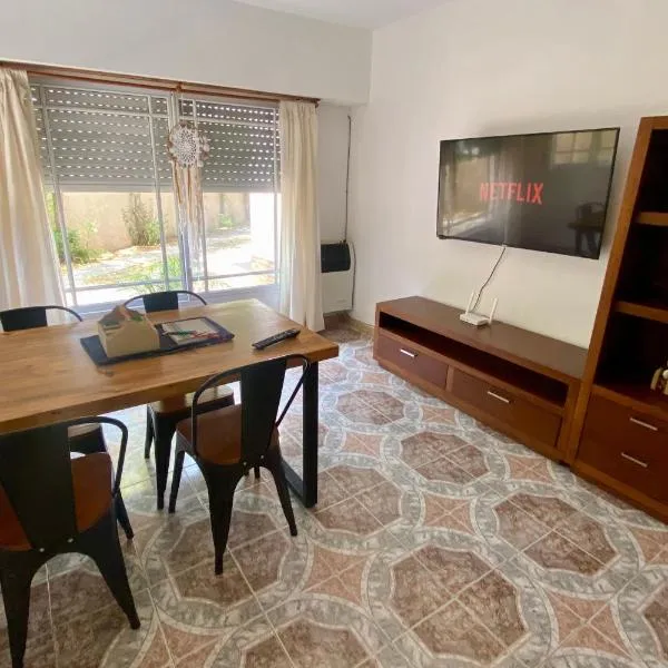 Duplex 3 - Calle 15, hotel in San Clemente del Tuyú