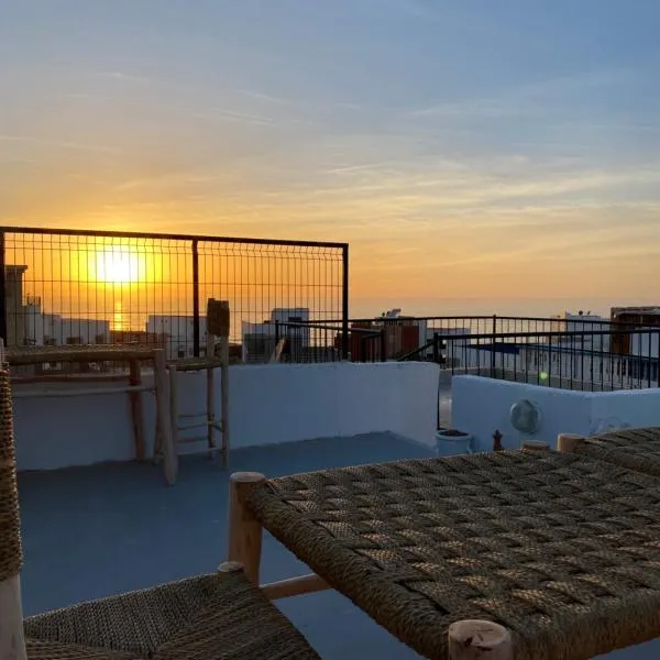 Titryte Surf House, hotel v destinaci Aourir