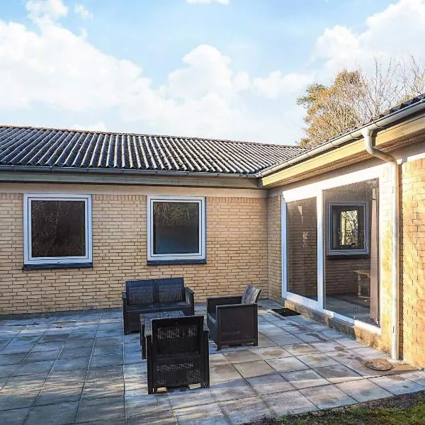 4 star holiday home in Hals, хотел в Hals