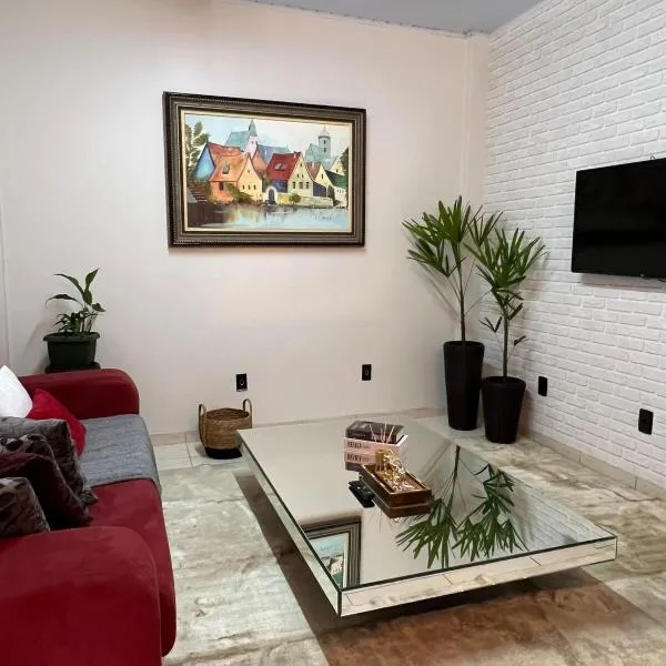 VILINHA LOFT HOME - AP 03 - TÉRREO - Excelente Localização, hotel in Cuiabá