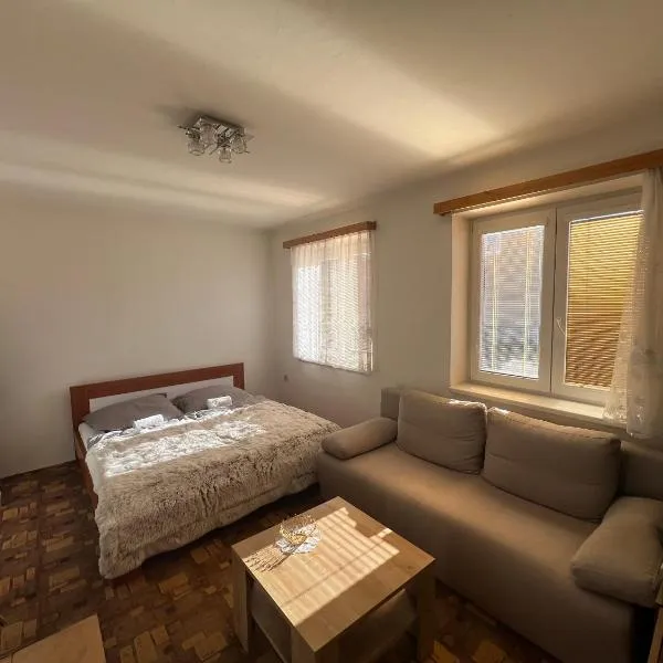 Apartmán Linden, hotel v destinaci Sklené