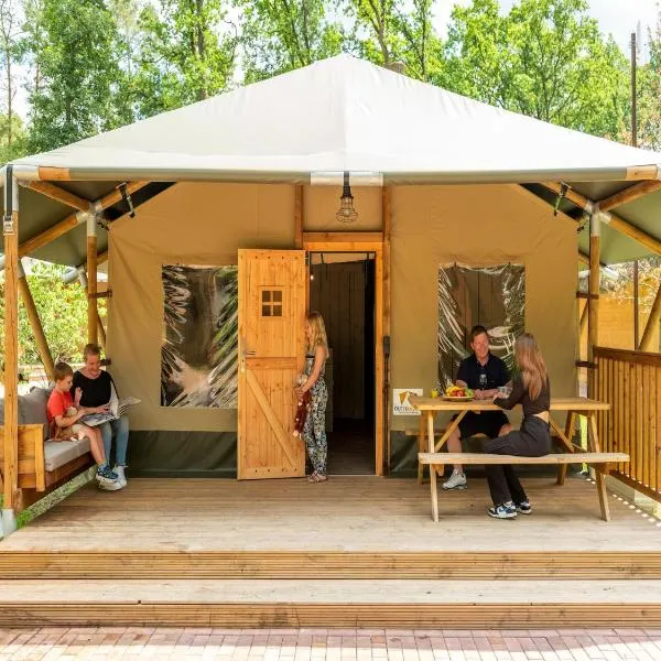 Luxuszelt im Serengeti Park, hotel en Hodenhagen