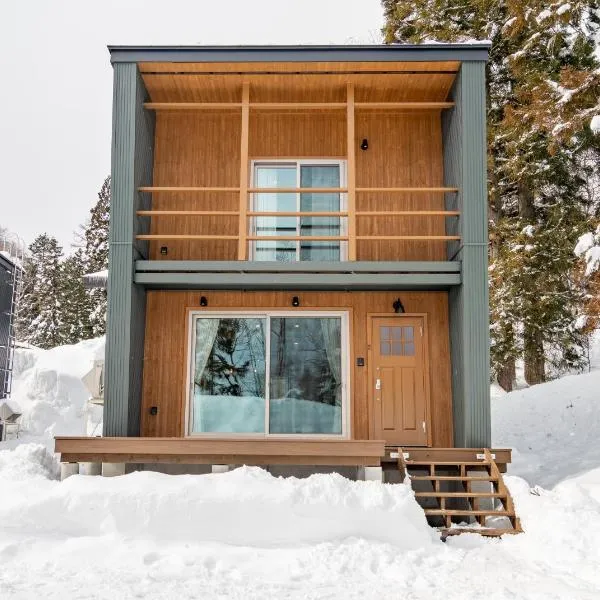 Creekside Chalets Hakuba, hotel in Hakuba