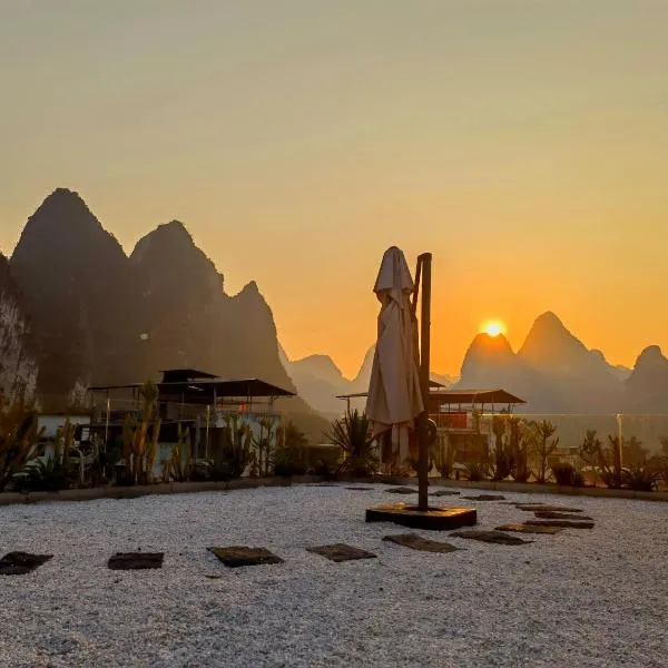 Yangshuo Miss Deng Colorful House, hotel v destinaci Jang-šuo