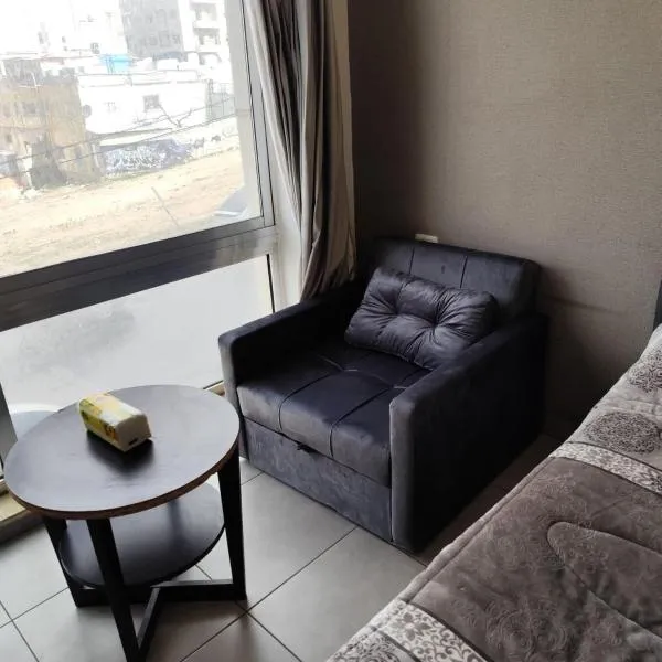 Gentle Breeze Studio 1, hotel in Amman