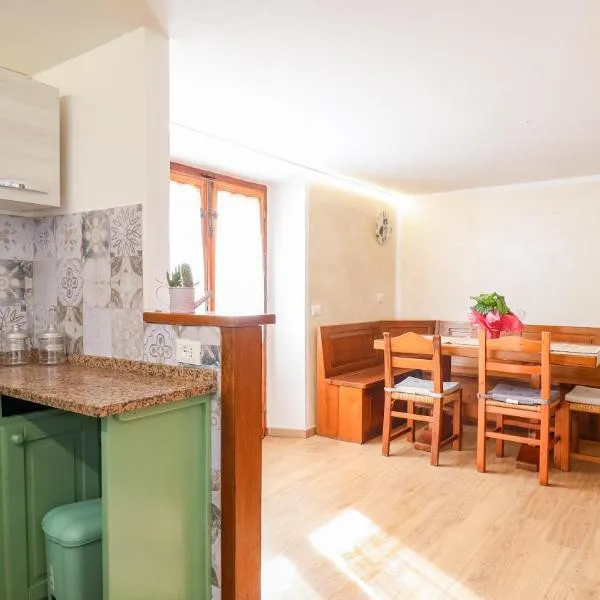 COZY MOUNTAIN RETREAT - with Garden, Wi-Fi, hotel v destinaci Campo Tizzoro