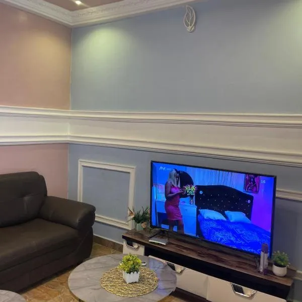 Premiere Maison GuestHouse, hotel v destinaci Limbe