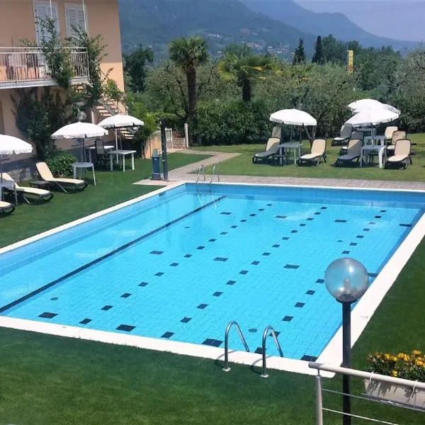 Hotel Panoramica, hotel v destinácii Salò